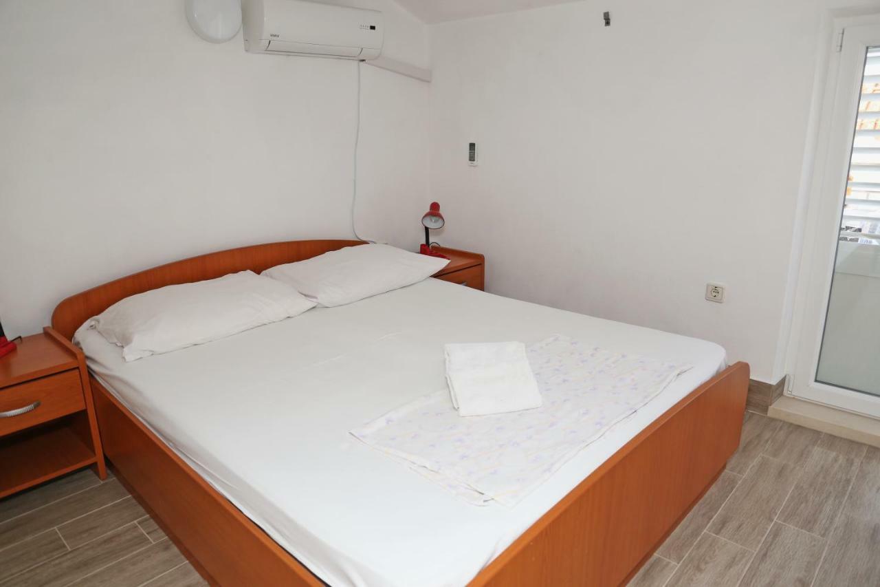 Apartments Katica Lumbarda Ngoại thất bức ảnh