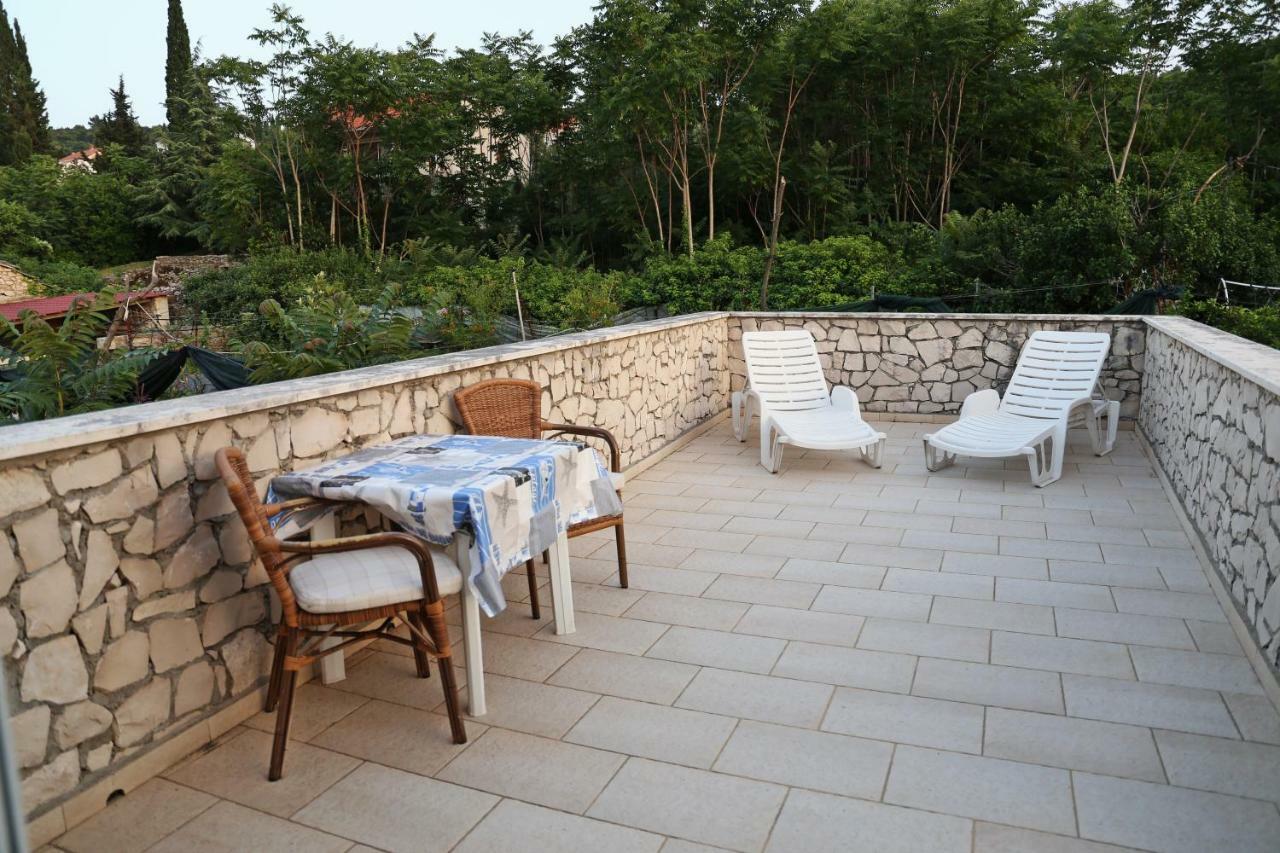 Apartments Katica Lumbarda Ngoại thất bức ảnh