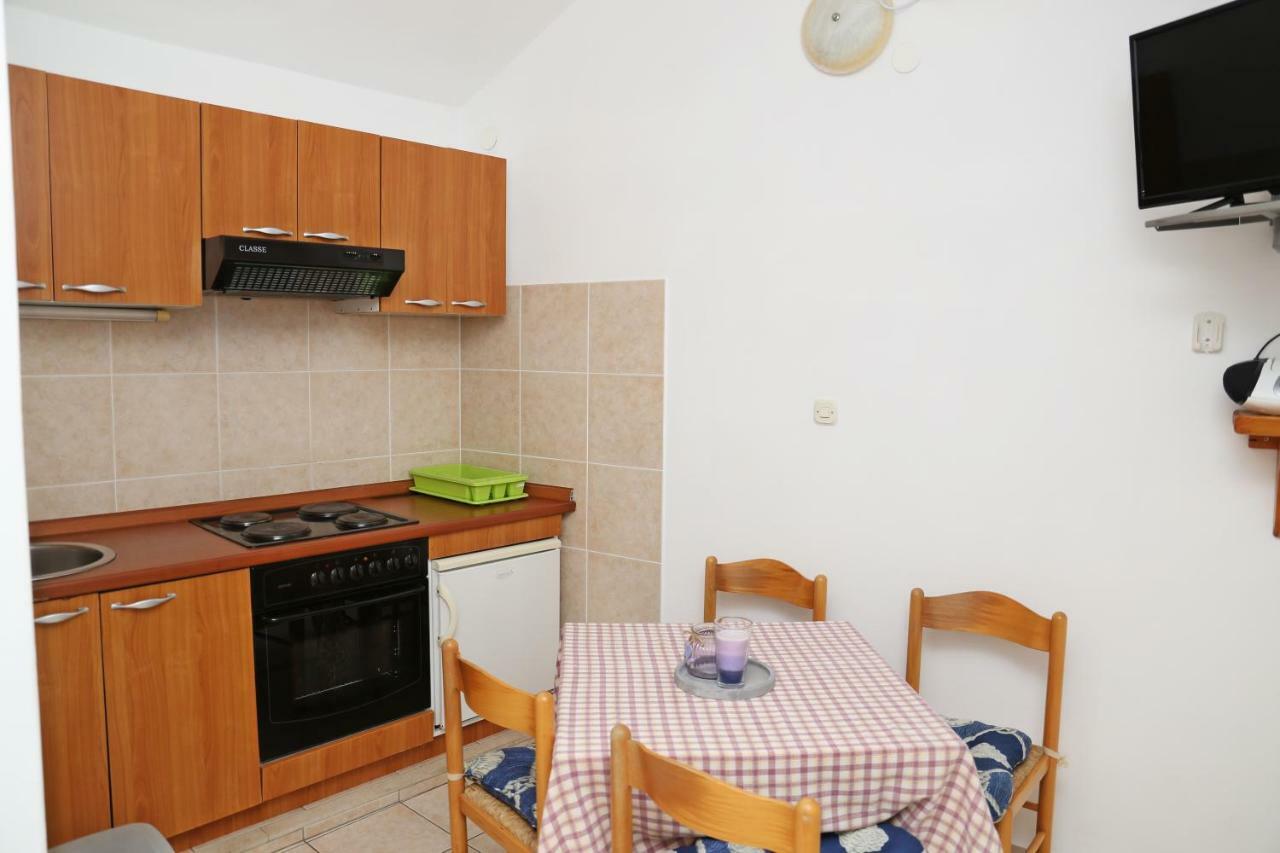 Apartments Katica Lumbarda Ngoại thất bức ảnh