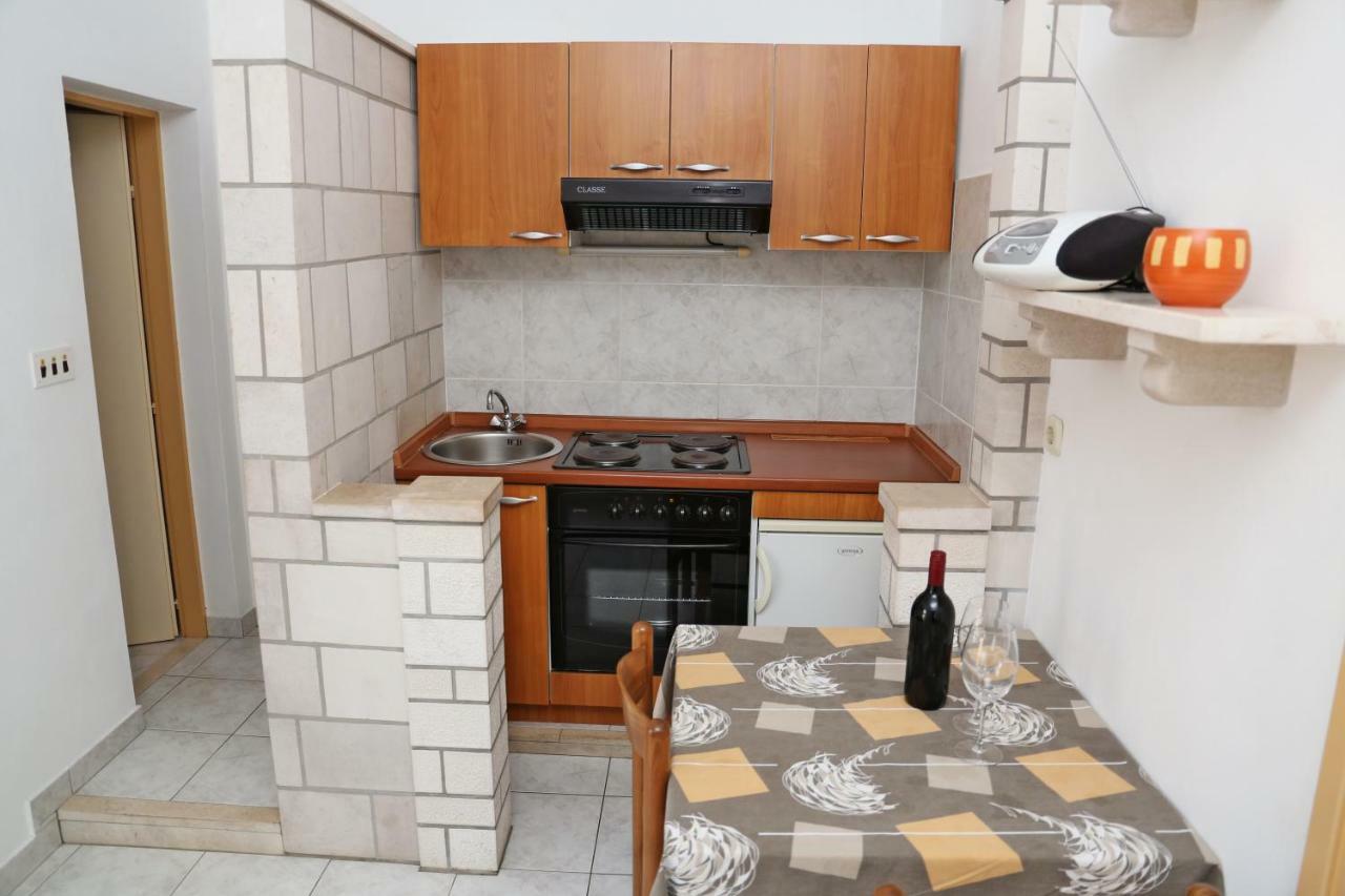 Apartments Katica Lumbarda Ngoại thất bức ảnh