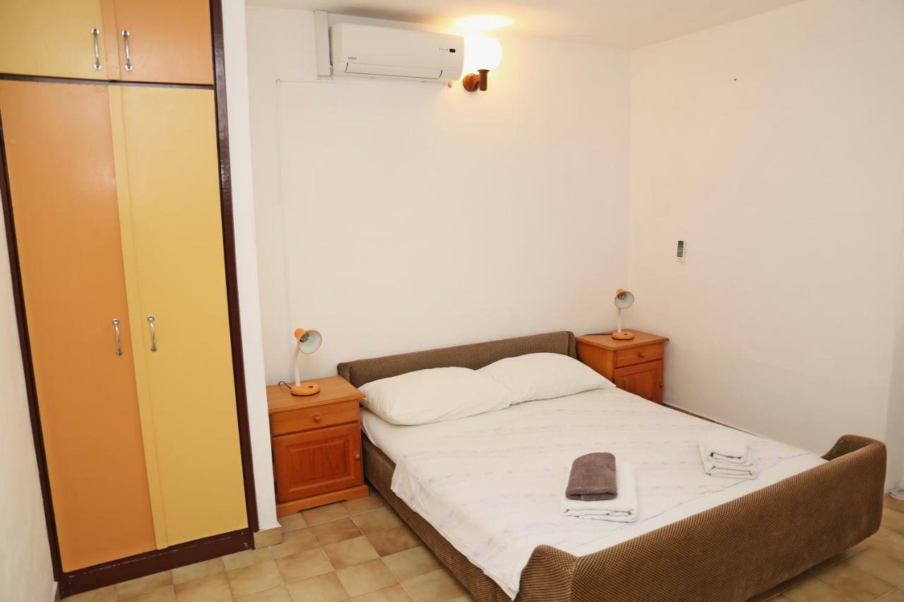 Apartments Katica Lumbarda Ngoại thất bức ảnh