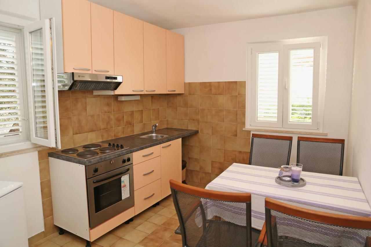 Apartments Katica Lumbarda Ngoại thất bức ảnh